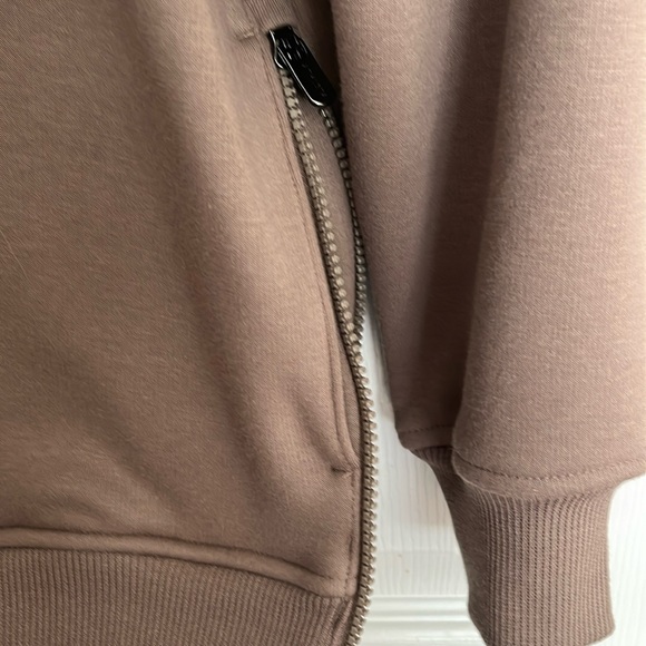 Athleta Pullover - Picture 2 of 4